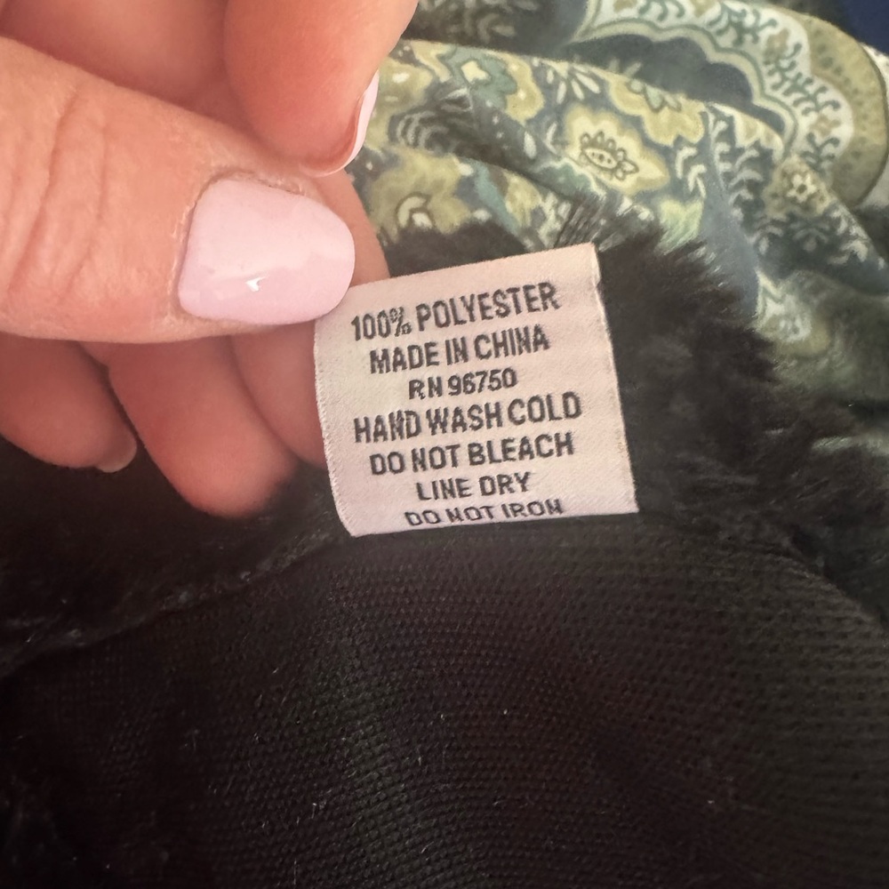 Jessica Black Faux Fur Cape - Picture 6 of 8